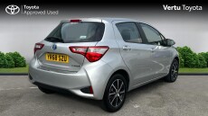 Toyota Yaris 1.5 Hybrid Icon Tech 5dr CVT Hybrid Hatchback